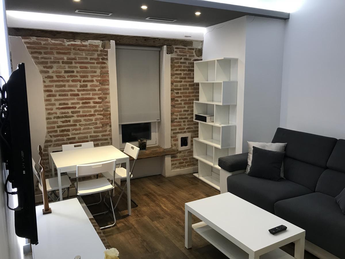 Airva: Apartamento Duque De La Victoria Valladolid Exteriör bild